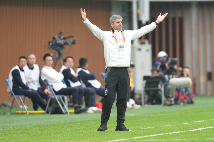 沙特U20主帅:中国队很优秀球员也很棒 他们应该晋级但足球就这样